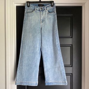 Risen boutique jeans
